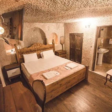 Kardesler Cave 2* Ουργκούπ